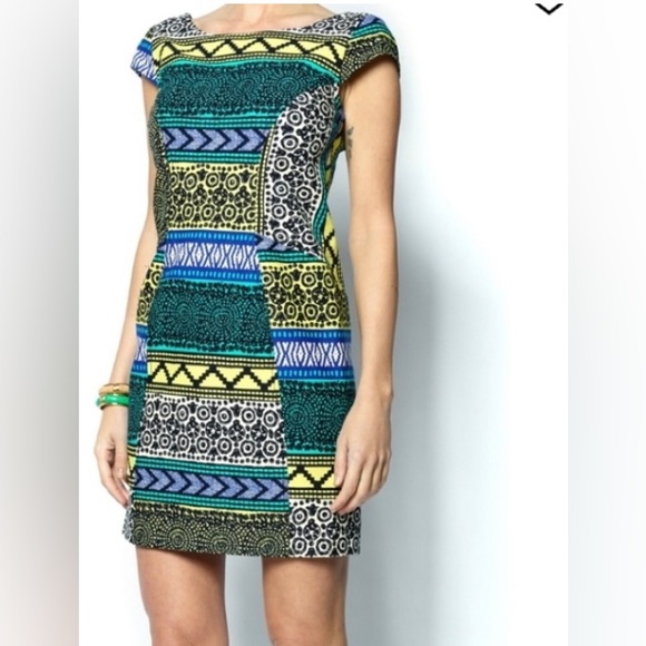 Plenty by Tracy Reese Peruvian Cap
Sleeve Blue Batik Print Mini Dress - Picture 4 of 9